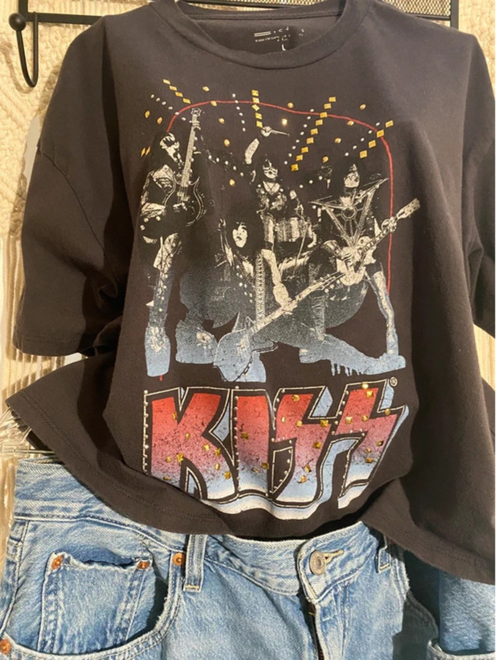 KISS T-shirt super cute
